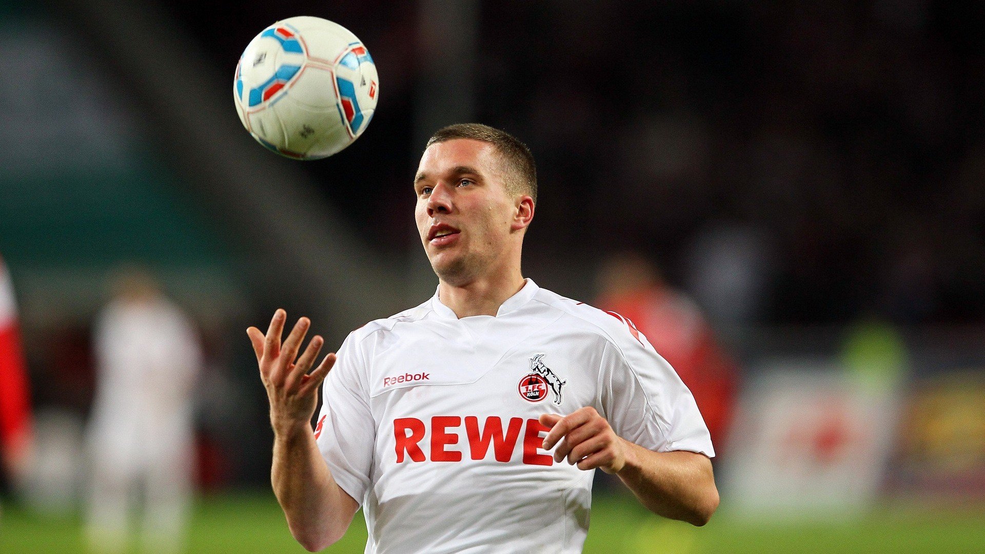 阿克比赛走势一手掌控，西班牙封锁雷恩，当足球成为地缘政治的棋盘